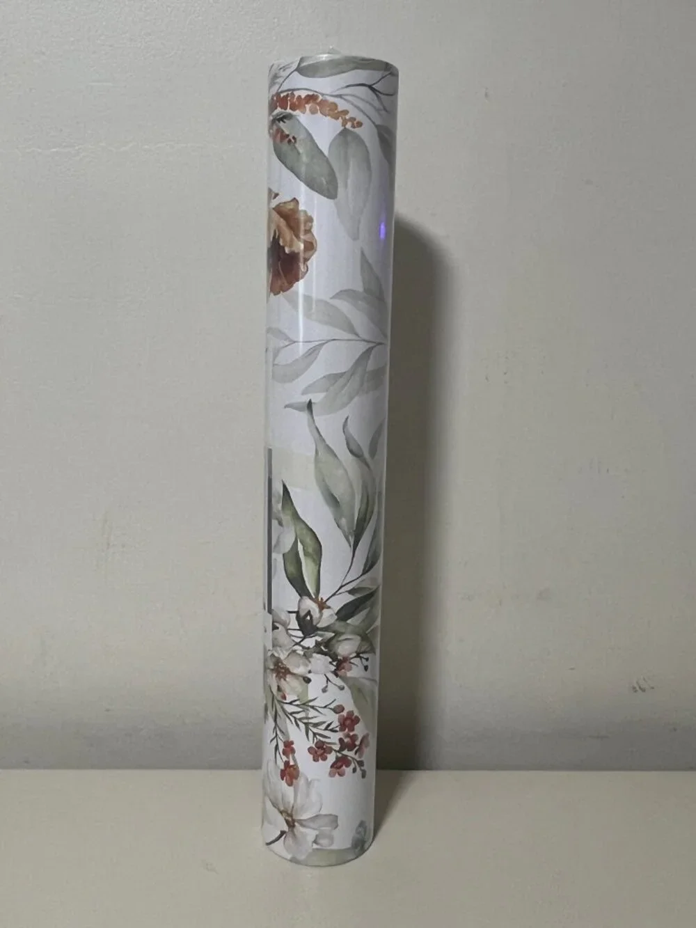 Watercolor Vintage Floral Peel and Stick Wallpaper (17.7